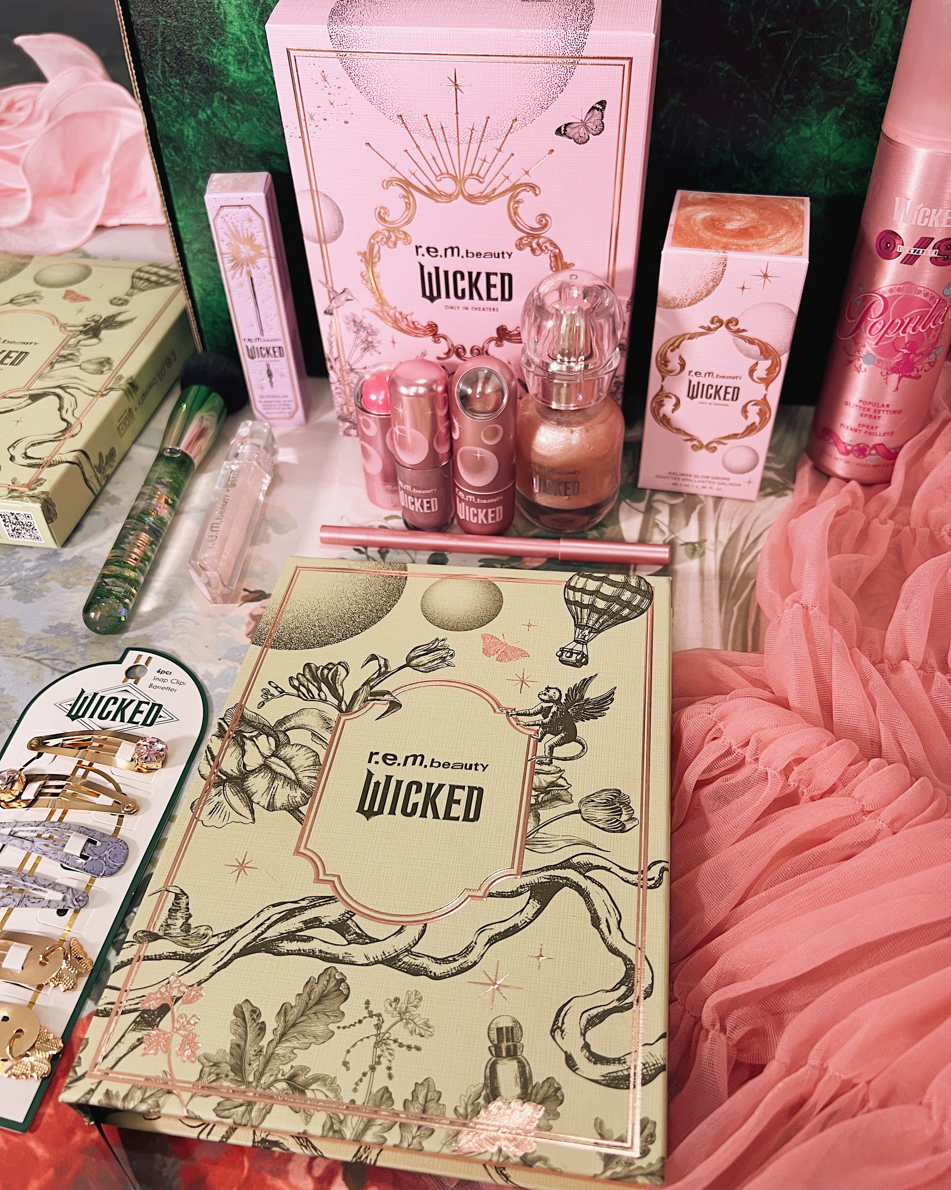 Galindafied vs. Barbiecore: Which Movie Marketing Campaign Reigns Supreme?